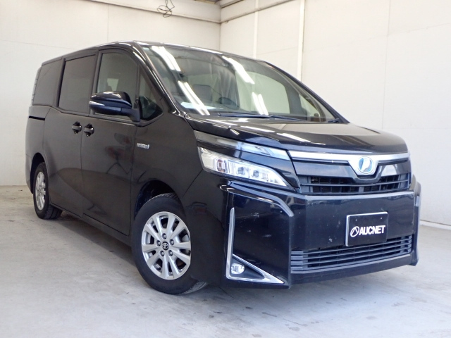 TOYOTA VOXY 2018