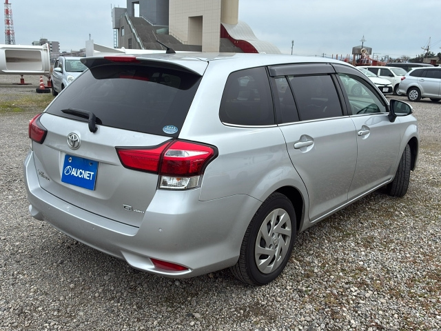 TOYOTA COROLLA FIELDER 2018