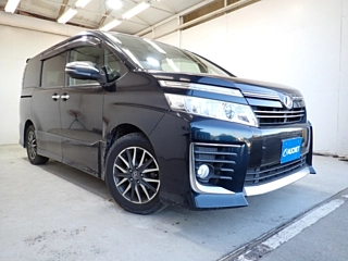 TOYOTA VOXY 2015