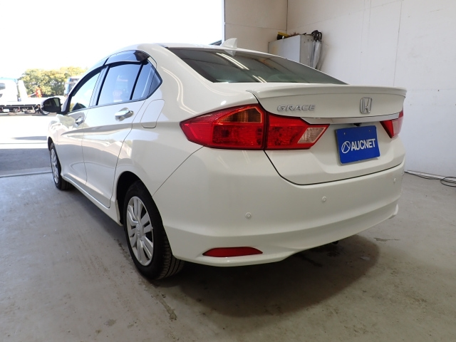 HONDA GRACE 2015