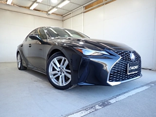 LEXUS IS 2022