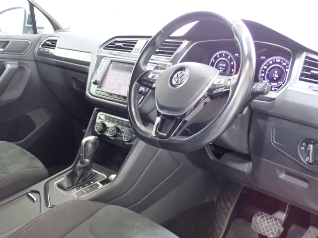 VOLKSWAGEN TIGUAN 2017