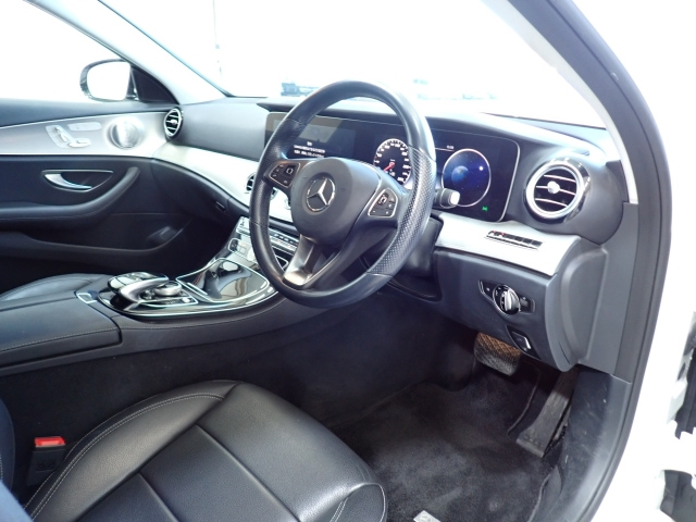 MERCEDES BENZ E CLASS 2016