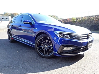 VOLKSWAGEN PASSAT VARIANT 2024