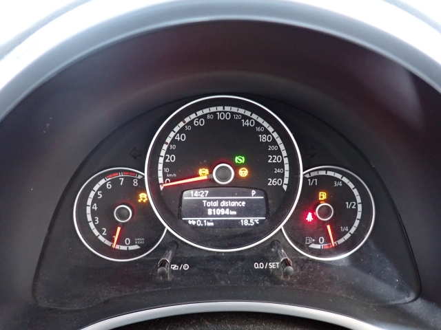 VOLKSWAGEN THE BEETLE 2013