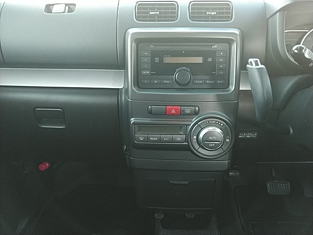 TOYOTA PIXIS SPACE 2014