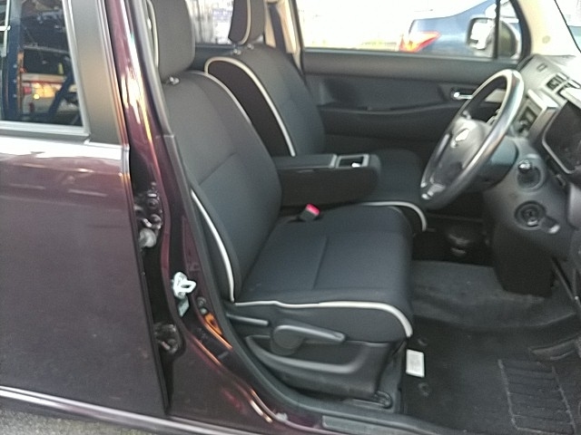 TOYOTA PIXIS SPACE 2014