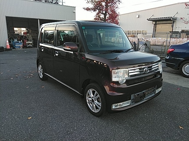 TOYOTA PIXIS SPACE 2014