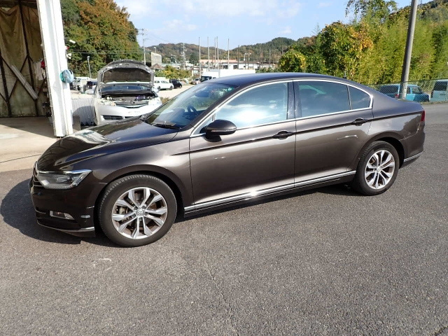 VOLKSWAGEN PASSAT 2015