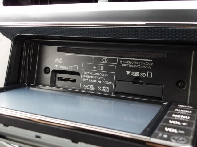 TOYOTA PRIUS ALPHA 2019