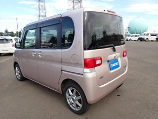 DAIHATSU TANTO 2012