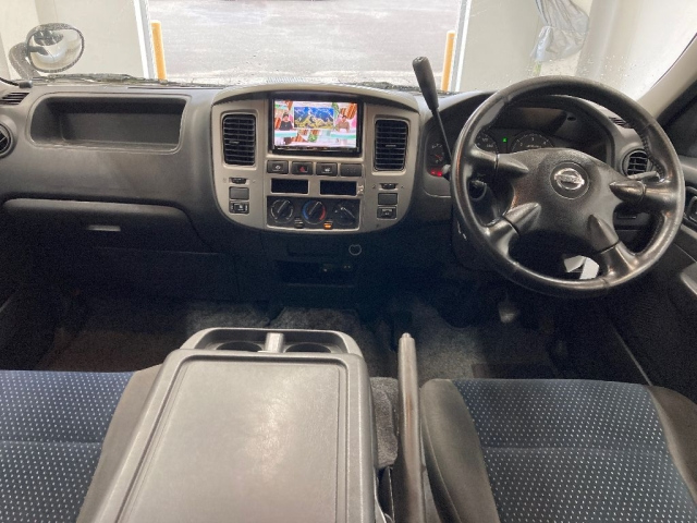 NISSAN CARAVAN VAN 2011