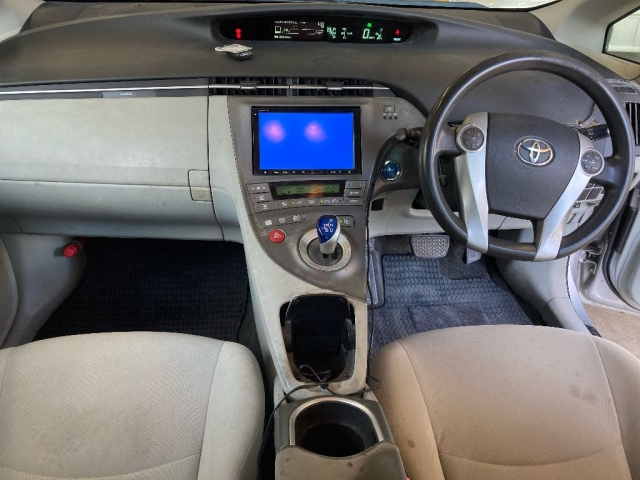 TOYOTA PRIUS 2013