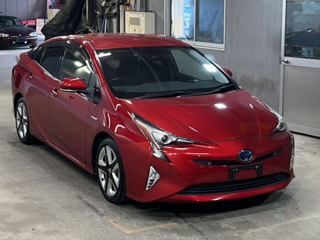 TOYOTA PRIUS 2016