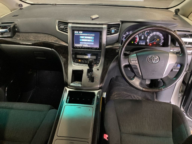 TOYOTA VELLFIRE 2012