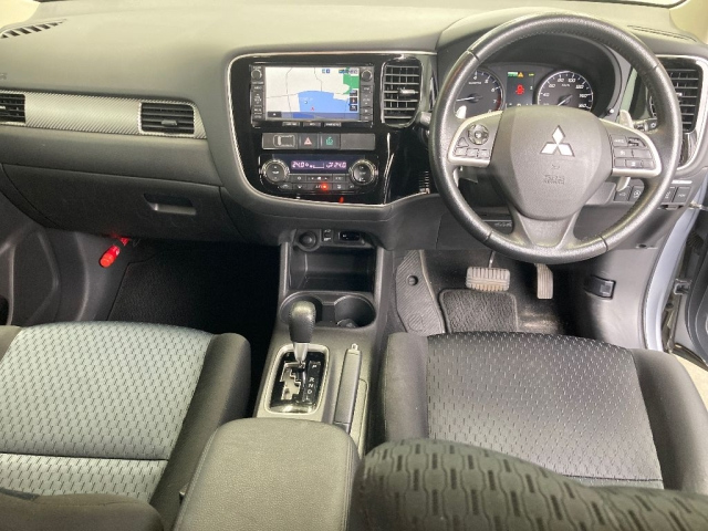 MITSUBISHI OUTLANDER 2013