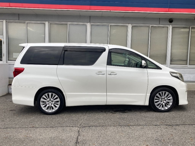 TOYOTA ALPHARD 2012