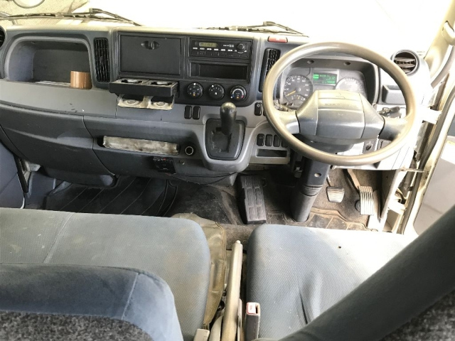 MITSUBISHI CANTER 2011