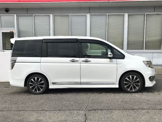 HONDA STEP WAGON 2012