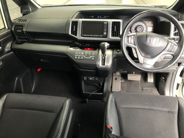 HONDA STEP WAGON 2012