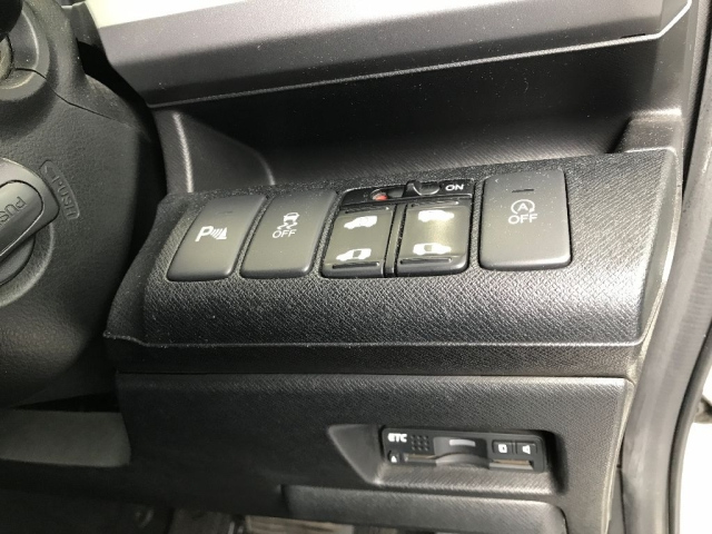 HONDA STEP WAGON 2012