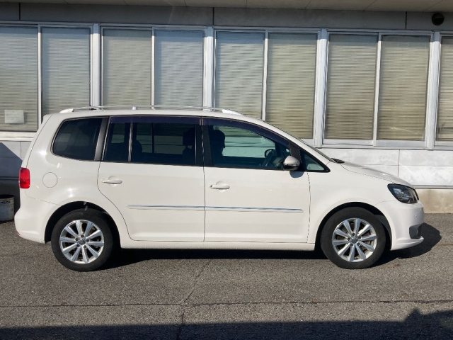 VOLKSWAGEN GOLF TOURAN 2012