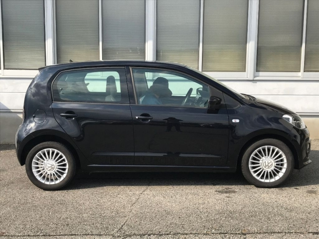 VOLKSWAGEN UP 2016