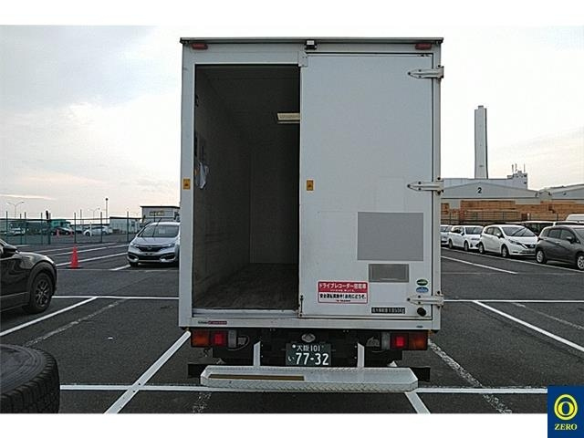 MITSUBISHI CANTER 2012