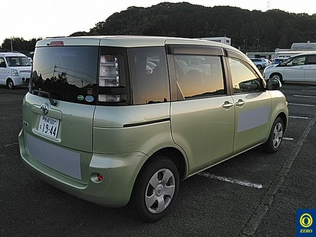 TOYOTA SIENTA 2014