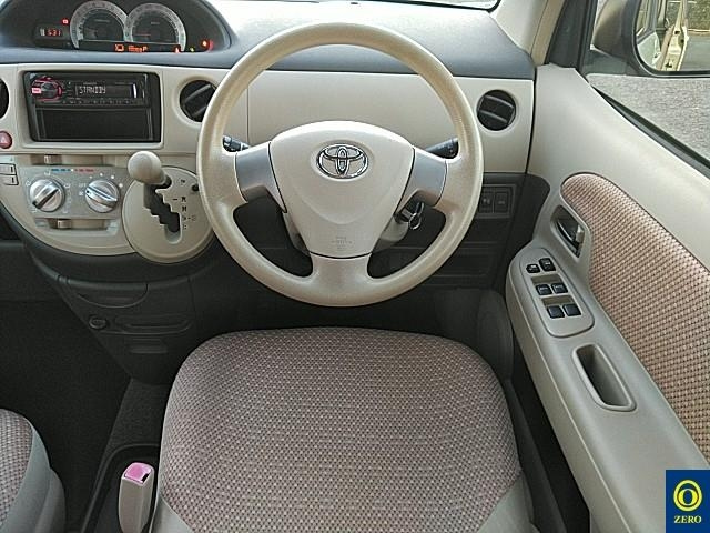 TOYOTA SIENTA 2014