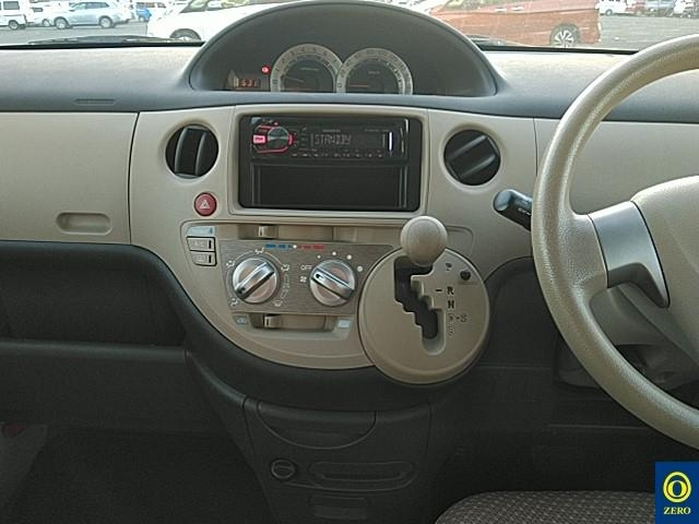 TOYOTA SIENTA 2014