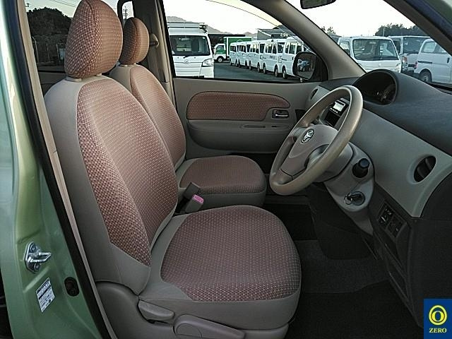 TOYOTA SIENTA 2014