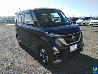 NISSAN ROOX 2020