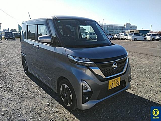 NISSAN ROOX 2021