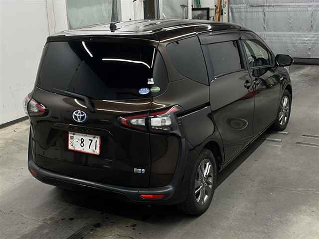 TOYOTA SIENTA 2017