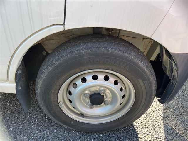 DAIHATSU HIJET VAN 2019