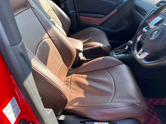 VOLKSWAGEN GOLF 2011