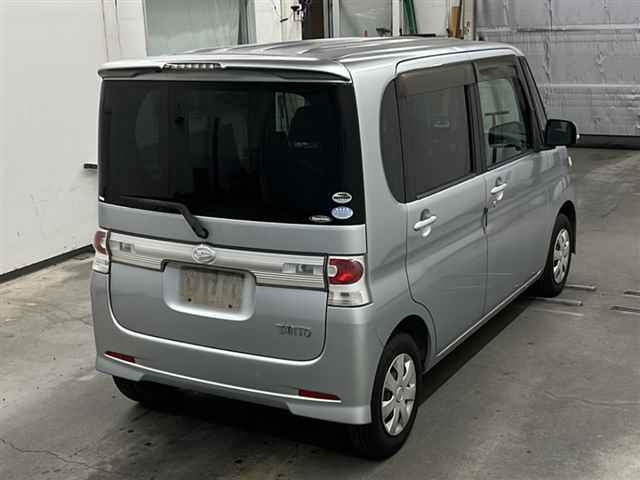 DAIHATSU TANTO 2009