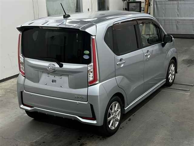 DAIHATSU MOVE 2015