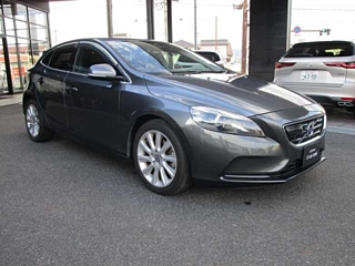VOLVO V40 2014