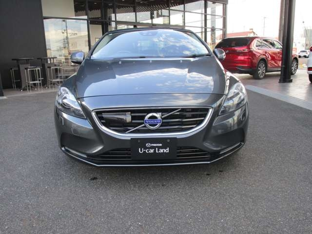 VOLVO V40 2014