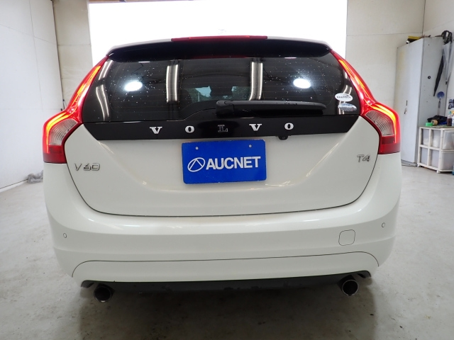 VOLVO V60 2014
