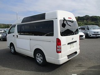 TOYOTA HIACE VAN 2012