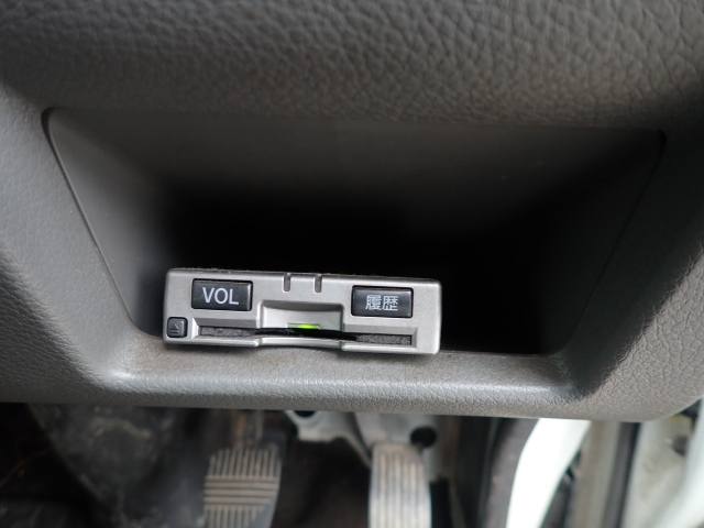 NISSAN CARAVAN VAN 2014