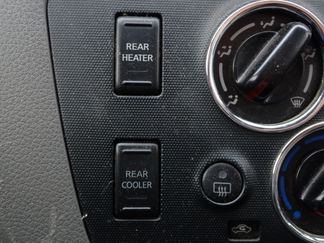 NISSAN CARAVAN VAN 2014