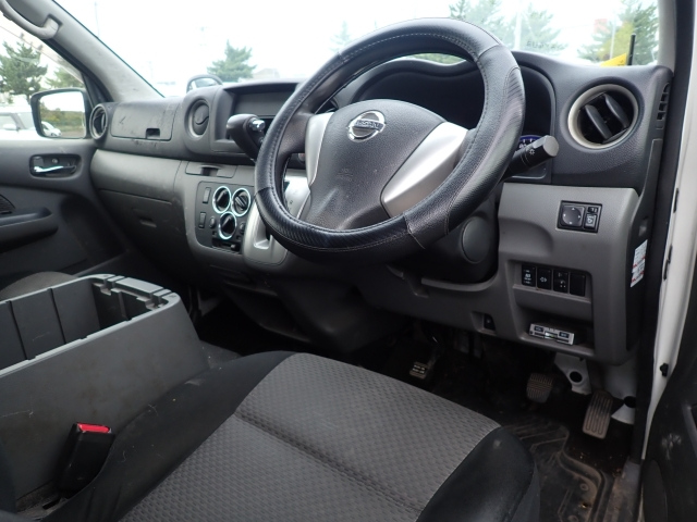 NISSAN CARAVAN VAN 2014