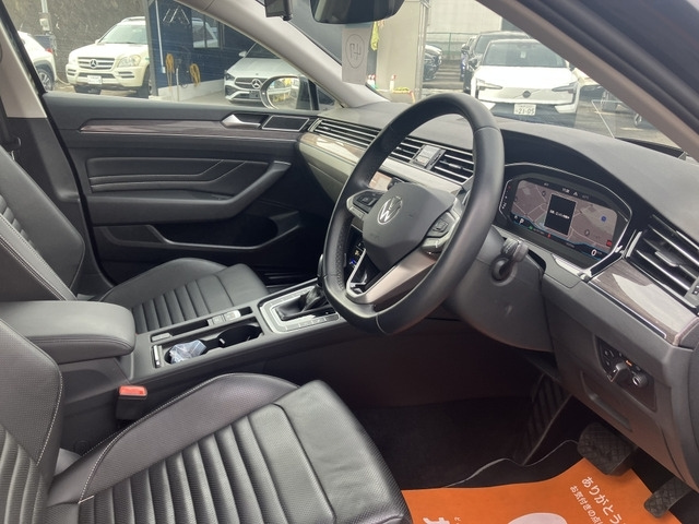 VOLKSWAGEN PASSAT VARIANT 2021