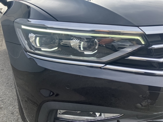 VOLKSWAGEN PASSAT VARIANT 2021