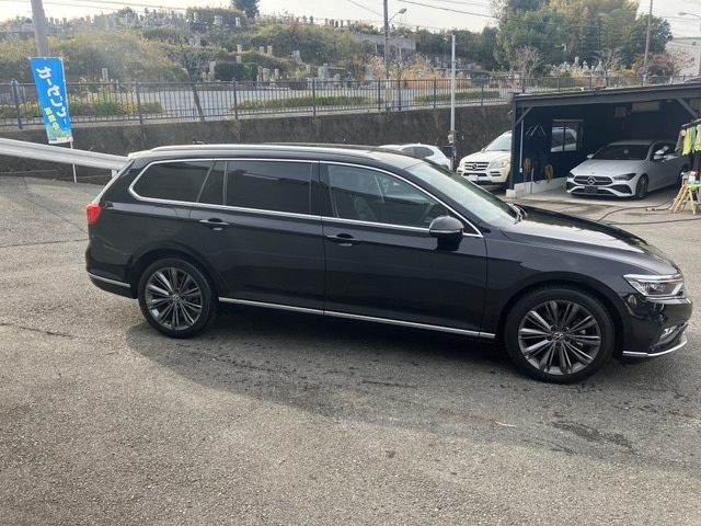 VOLKSWAGEN PASSAT VARIANT 2021