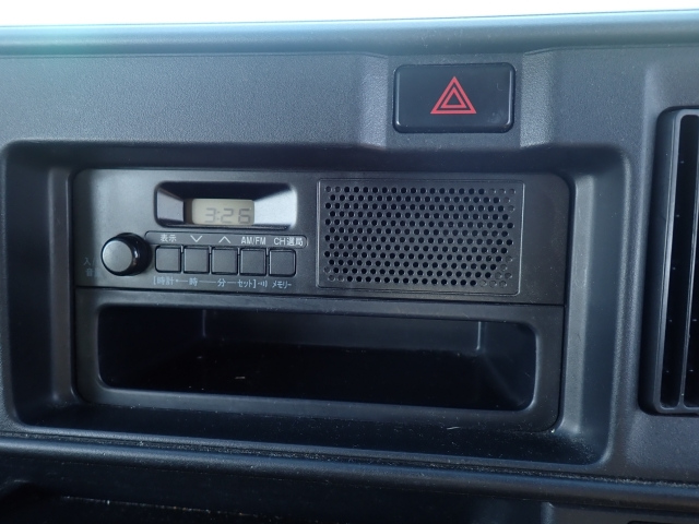 DAIHATSU HIJET VAN 2019